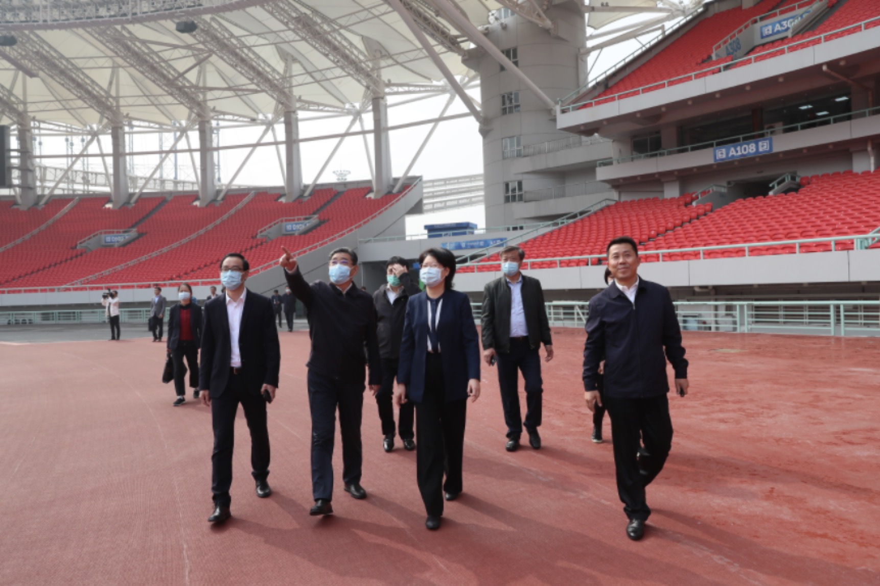 副省長(zhǎng)肖菊華來公司調(diào)研