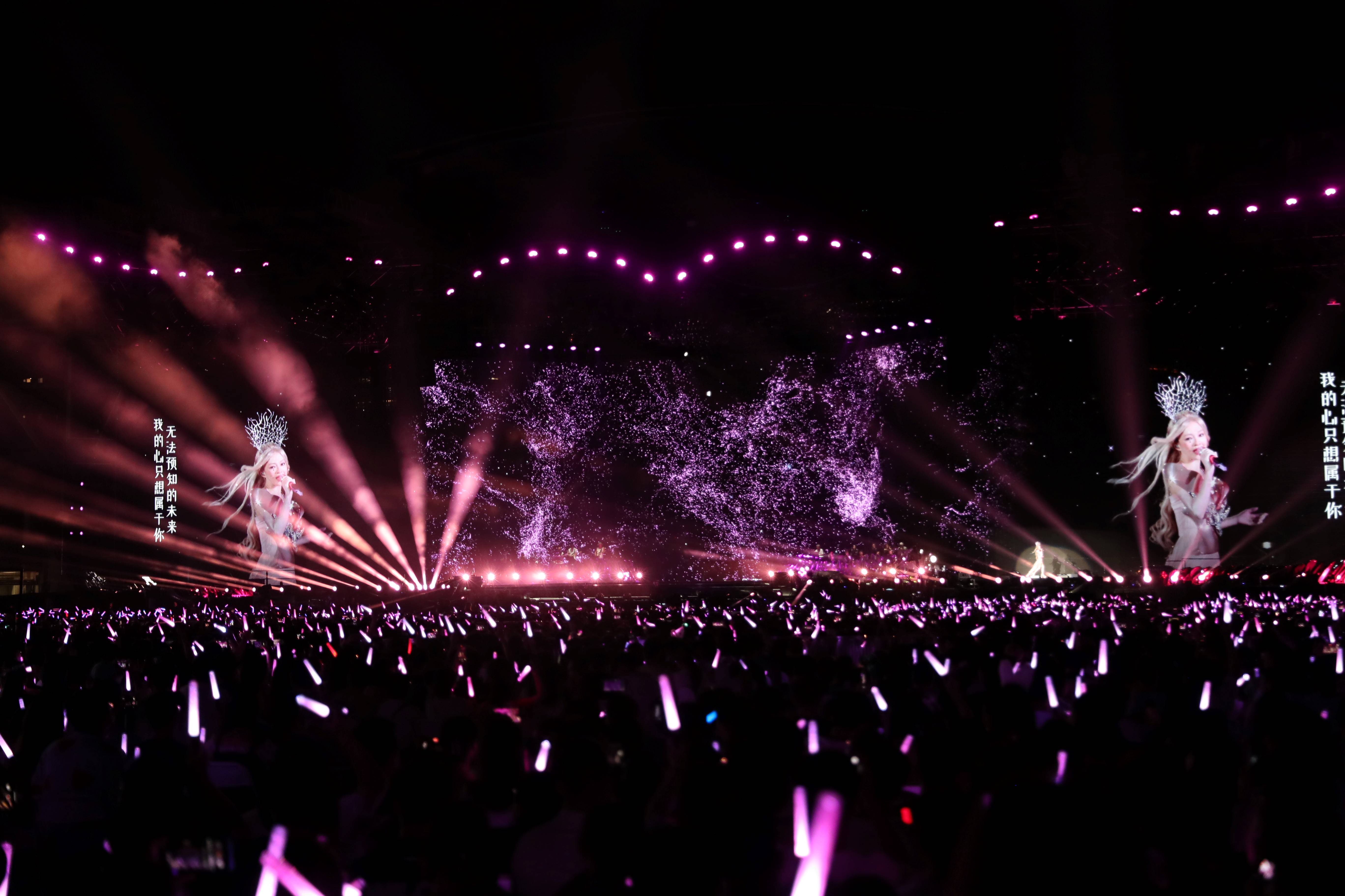 文藝演出、會(huì)展市集、全民健身多元融合，點(diǎn)燃周末消費(fèi)熱潮