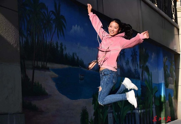 又多一處自拍網(wǎng)紅景點(diǎn)，中山大道80多幅大型彩色墻繪本月面世(圖6)