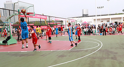 全區(qū)職工籃球聯(lián)賽開(kāi)幕(圖2) 全區(qū)職工籃球聯(lián)賽開(kāi)幕(圖2)