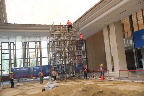 彭浩考察武漢體育中心體育場(圖4) 彭浩考察武漢體育中心體育場(圖4)