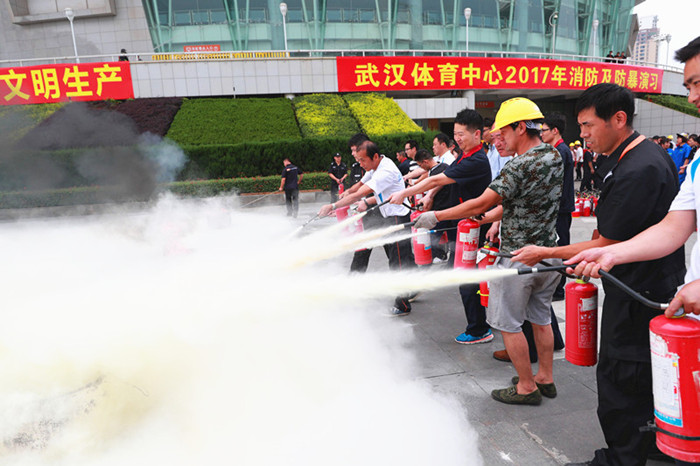 公司召開安全生產(chǎn)工作專題會 強(qiáng)調(diào)確保“兩節(jié)”“兩會”期間安全(圖3)