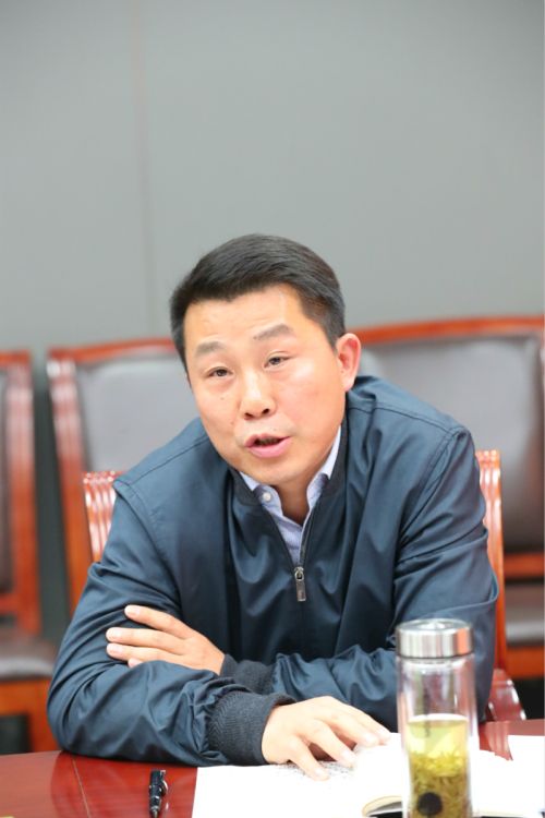 馮愛明參加指導(dǎo)公司領(lǐng)導(dǎo)班子民主生活會(huì)(圖5) 馮愛明參加指導(dǎo)公司領(lǐng)導(dǎo)班子民主生活會(huì)(圖5)