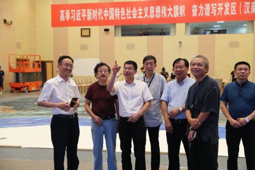 軍運會主題國畫完成 今日移交武漢體育中心(圖4)