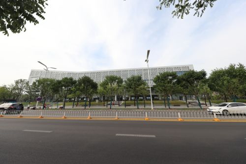 主媒體中心點亮車都夜景(圖1)