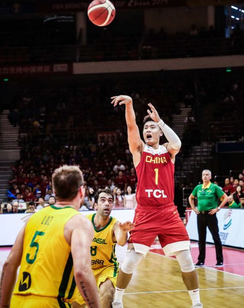 中國男籃惜敗巴西 ▏在漢解開三個問號(圖9) 中國男籃惜敗巴西 ▏在漢解開三個問號(圖9)