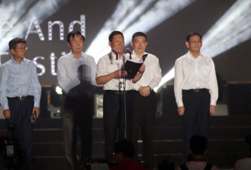 2018年中國(guó)汽車摩托車運(yùn)動(dòng)大會(huì)在武漢體育中心開幕(圖8)