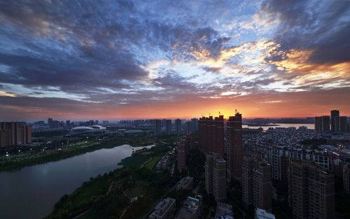 武漢體育中心舉辦第十三期“新時(shí)代大講堂”(圖4) 武漢體育中心舉辦第十三期“新時(shí)代大講堂”(圖4)