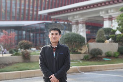 傳工匠精神 做匠心青年 創(chuàng)優(yōu)質(zhì)工程 ——武漢體育中心軍運(yùn)會(huì)場館建設(shè)者陳海礁側(cè)記(圖6) 傳工匠精神 做匠心青年 創(chuàng)優(yōu)質(zhì)工程 ——武漢體育中心軍運(yùn)會(huì)場館建設(shè)者陳海礁側(cè)記(圖6)