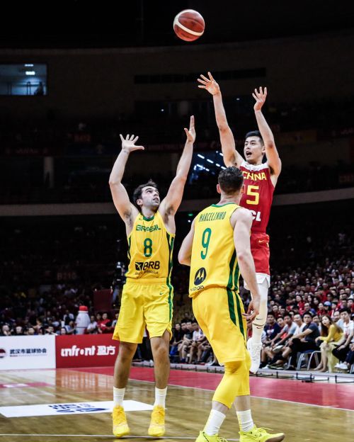 中國男籃惜敗巴西 ▏在漢解開三個問號(圖17) 中國男籃惜敗巴西 ▏在漢解開三個問號(圖17)