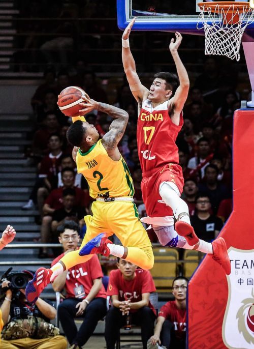 中國男籃惜敗巴西 ▏在漢解開三個問號(圖22) 中國男籃惜敗巴西 ▏在漢解開三個問號(圖22)