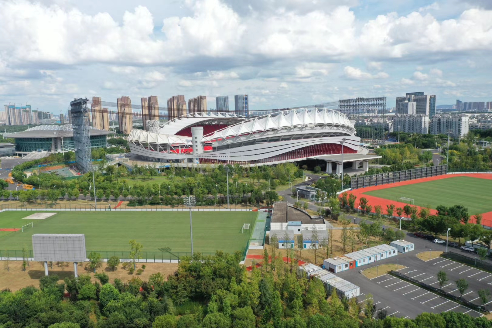 武漢體育中心啟動(dòng)“全民健身日”系列活動(dòng)(圖8) 武漢體育中心啟動(dòng)“全民健身日”系列活動(dòng)(圖8)